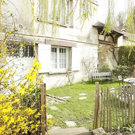 Le Moulin By La Boite En *